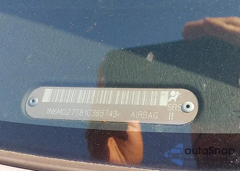 2001 Nissan Frontier Sc-V6 z USA, uszkodzony, nr VIN 1N6MD27T81C385743